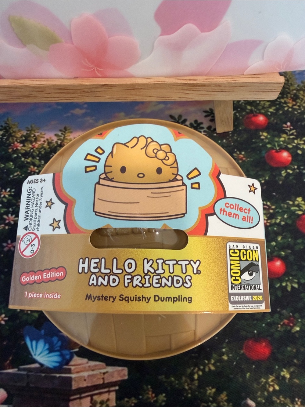Hello Kitty Golden Edition Squishy Dumpling - 2026 San Diego COMIC CON Exclusive